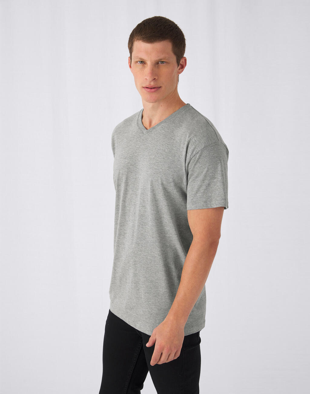  B & C Camiseta Exact V-neck