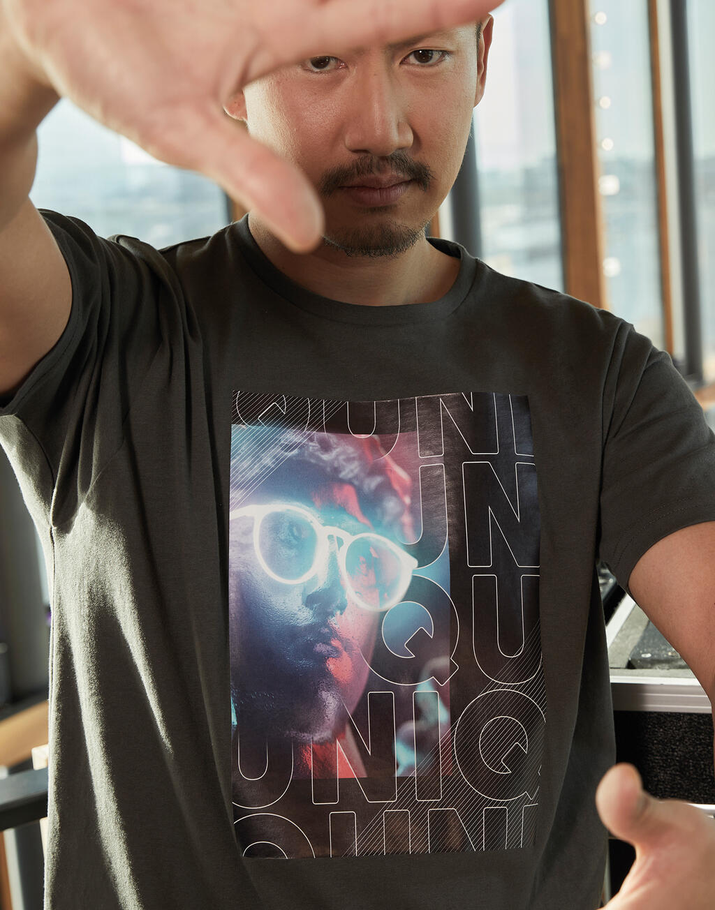 Camiseta Signature sin etiqueta - vista 2