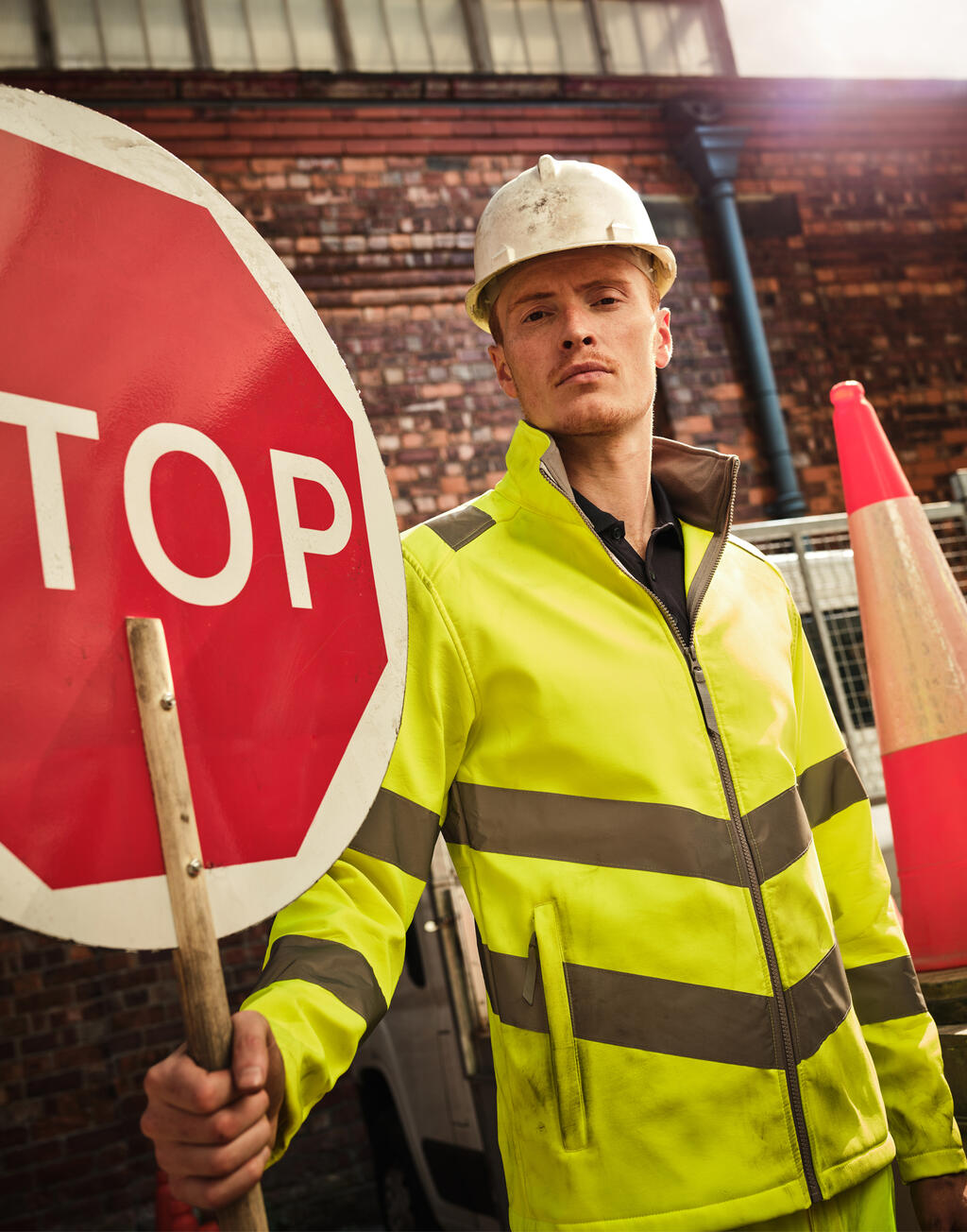  Regatta Pro Hi-Vis Ablaze Softshell